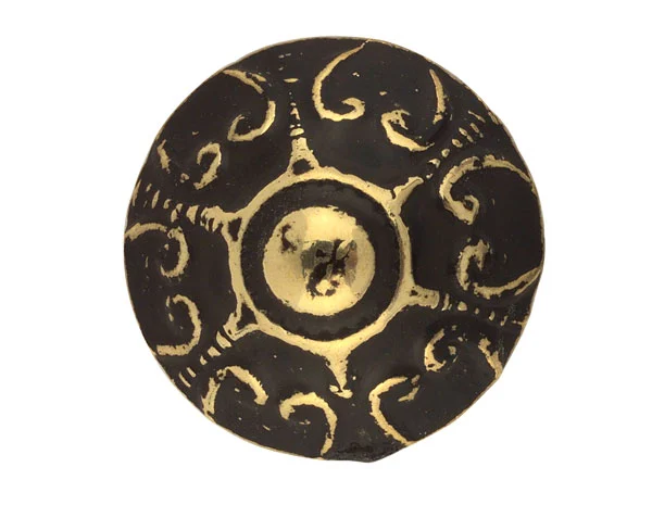 Ziernagel mit Ornament in Altmessing